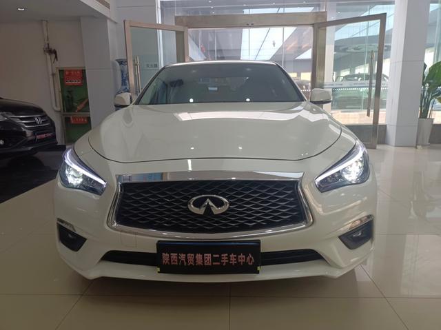 Infiniti Q50L