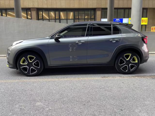 Lynk & Co 02 Hatchback