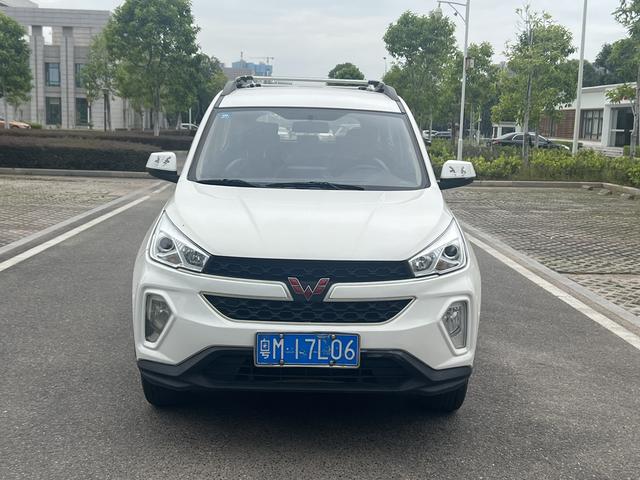 Wuling Hongguang S3