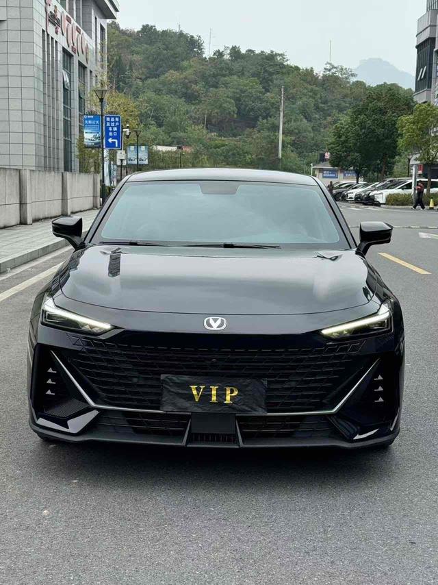 Changan UNI-V