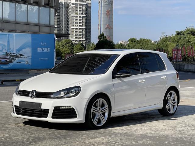 Volkswagen Golf (imported)