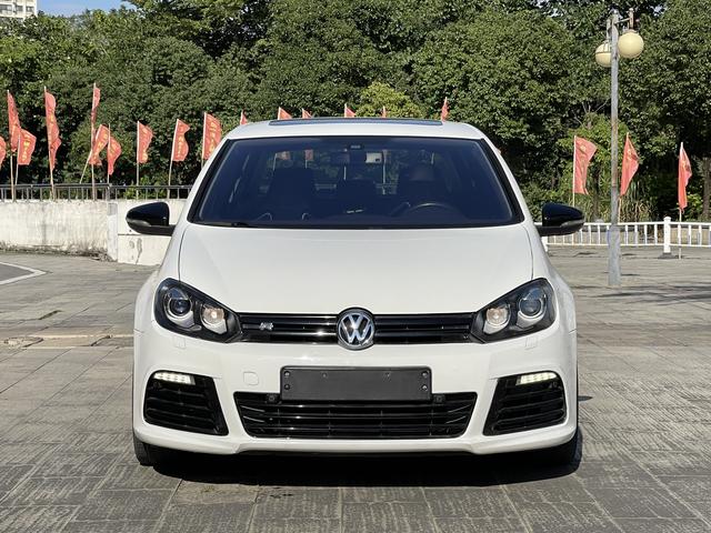 Volkswagen Golf (imported)