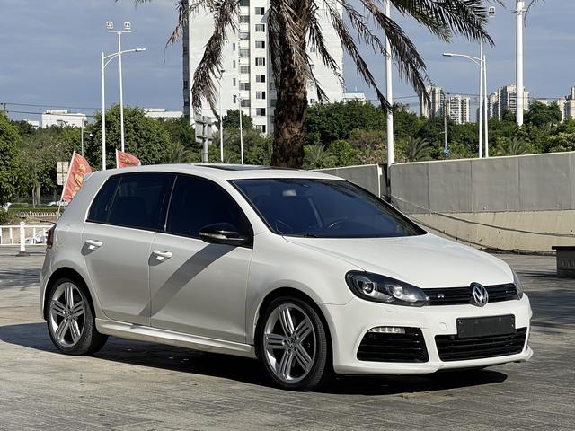 Volkswagen Golf (imported)