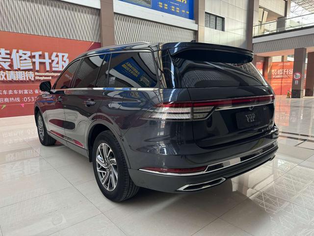 Lincoln Aviator