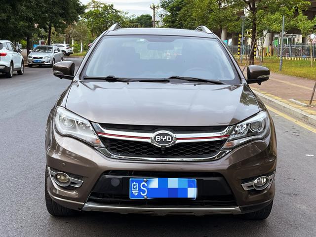 BYD S7