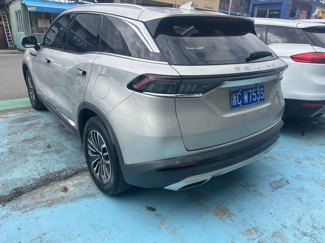 BAIC Beijing X7