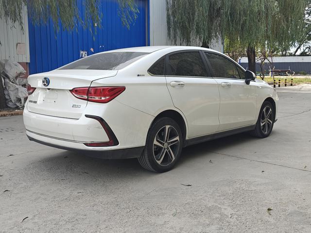 BAIC Beijing EU5