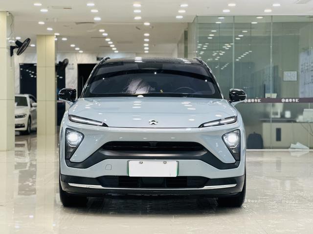 NIO ES6