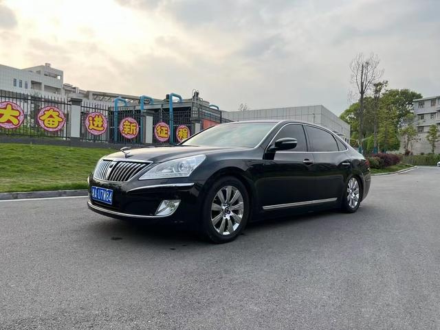 Hyundai Equus