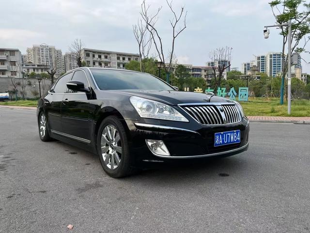 Hyundai Equus