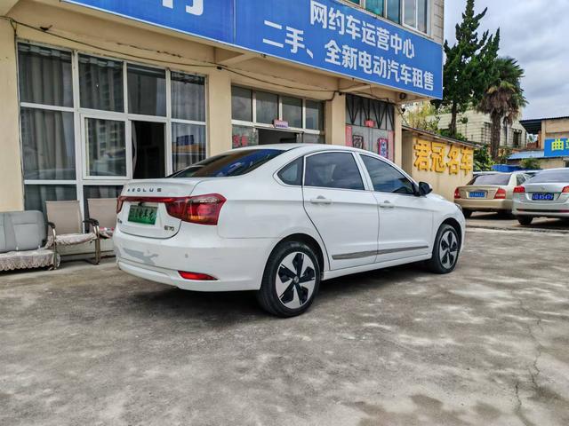 Dongfeng Fengshen E70