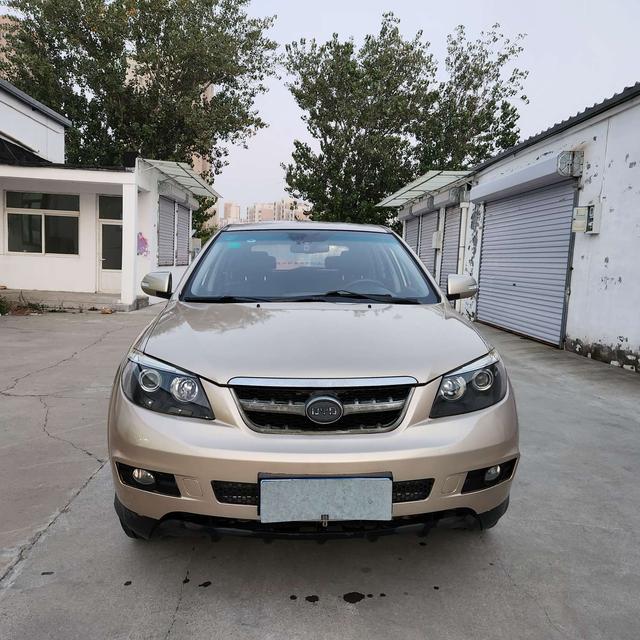 BYD S6