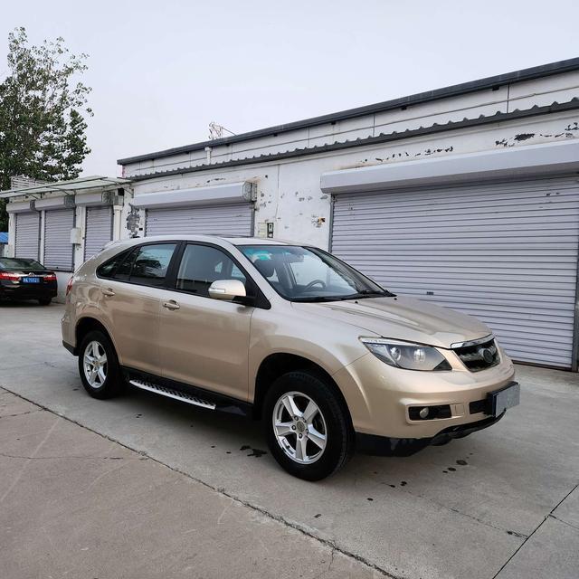 BYD S6