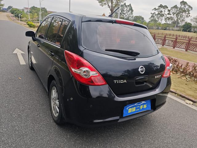 Nissan Tiida