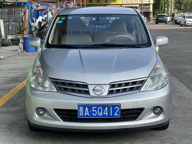 Nissan Tiida