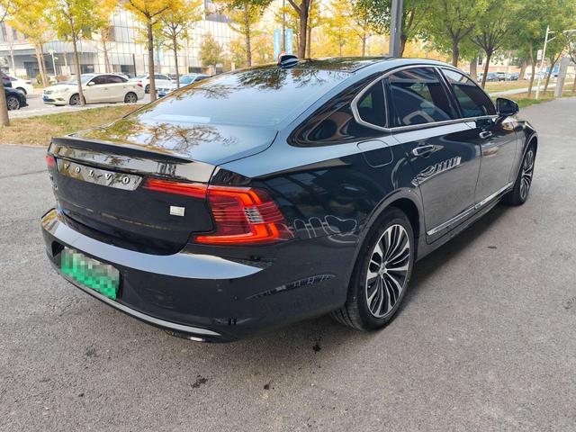 Volvo S90 PHEV