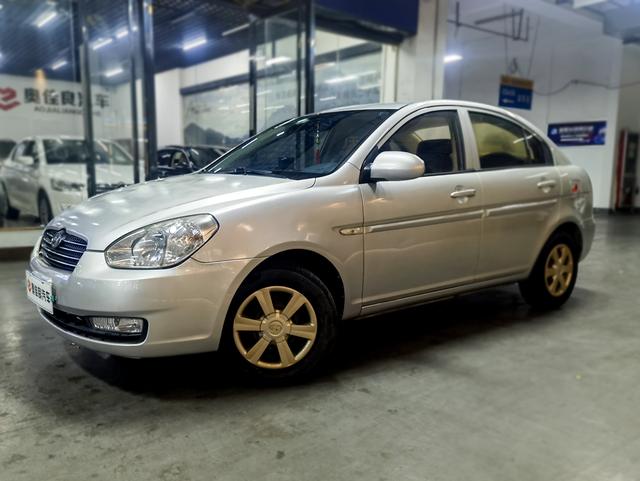 Hyundai Accent