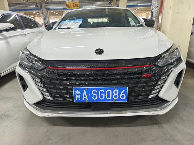 Dongfeng Yixuan MAX