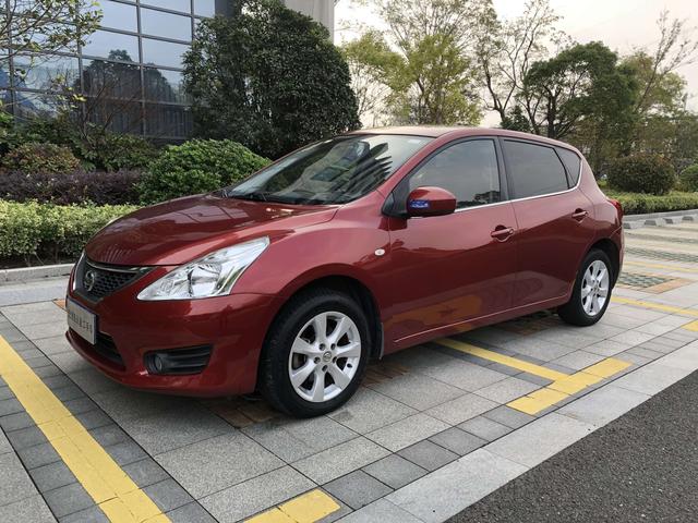 Nissan Tiida