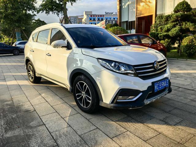 Dongfeng Fengon 580