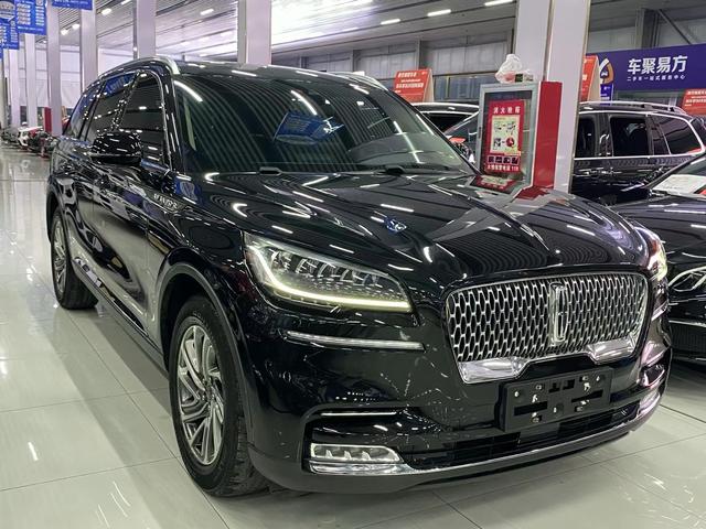 Lincoln Aviator