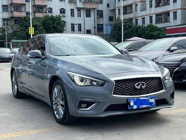 Infiniti Q50L