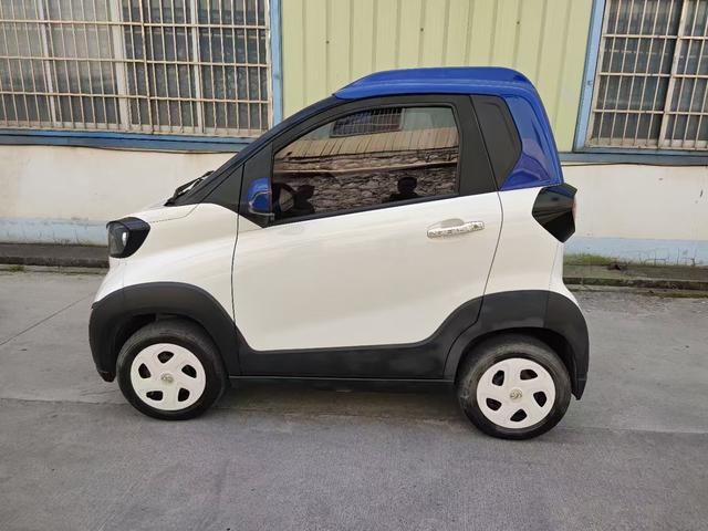 Baojun E100