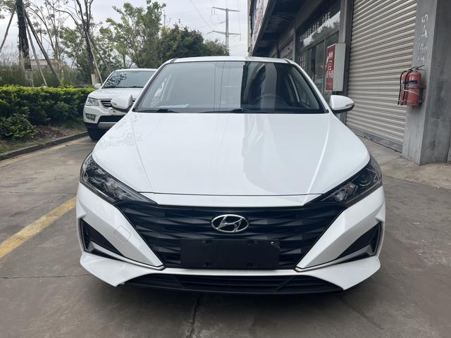 Hyundai Accept