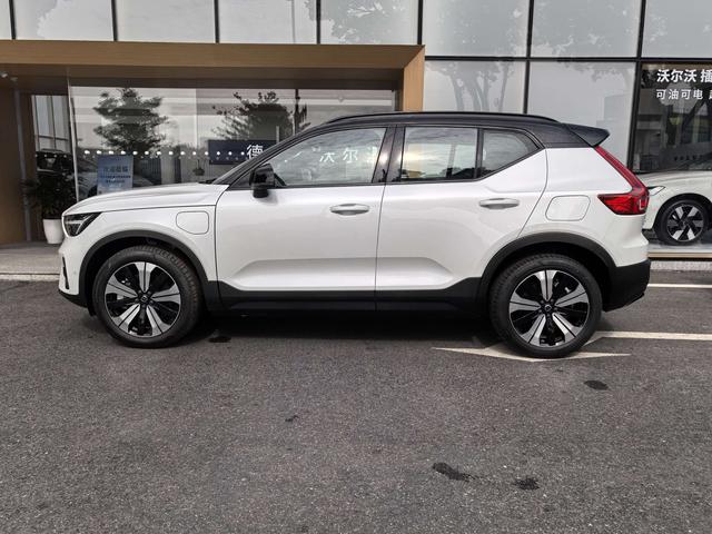 Volvo XC40 EV