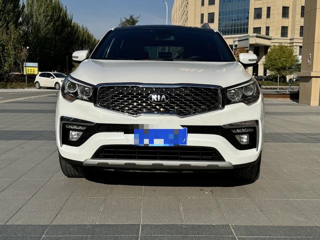 Kia KX7