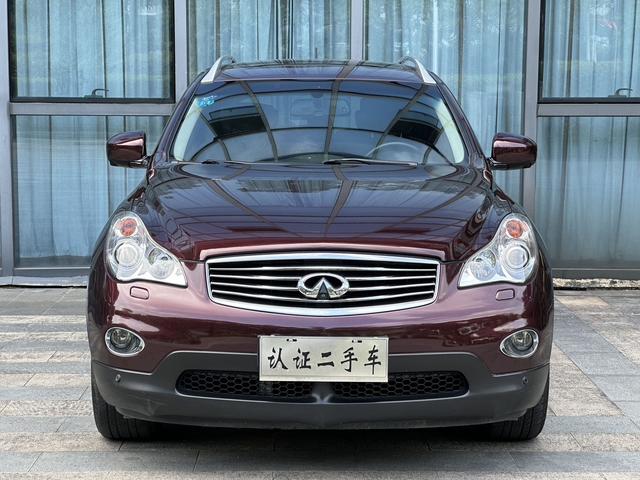 Infiniti QX50 (imported)