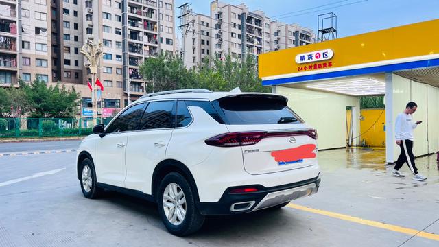 GAC Trumpchi GS5