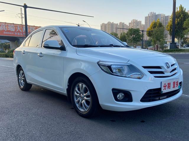 Changan Yuexiang V3