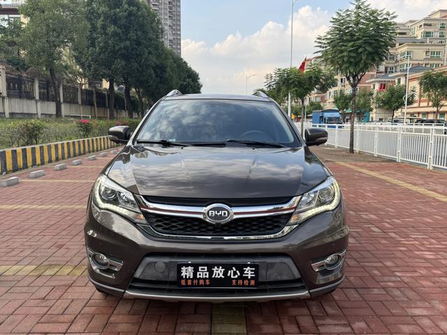 BYD S7