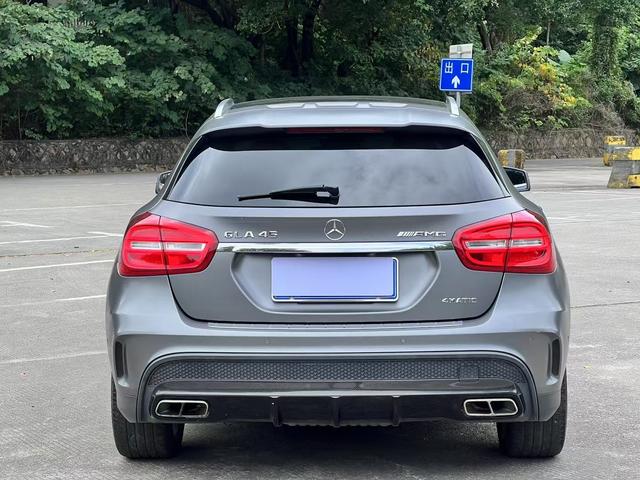 Mercedes-Benz GLA AMG