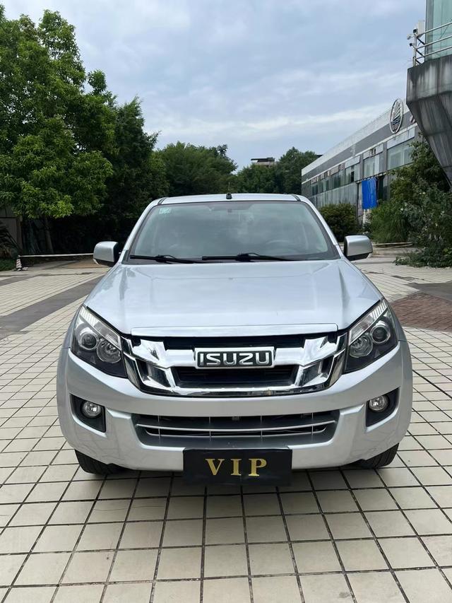 Isuzu Suzutaku