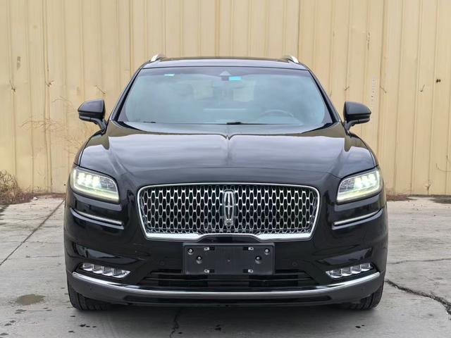 Lincoln Navigator