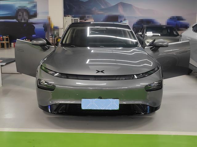 Xpeng P7