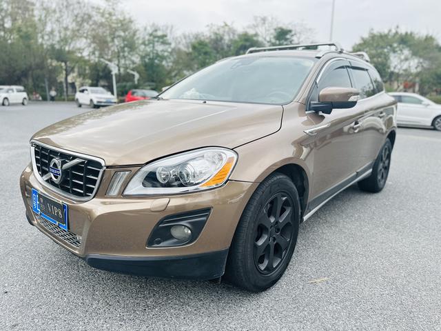 Volvo XC60 (imported)