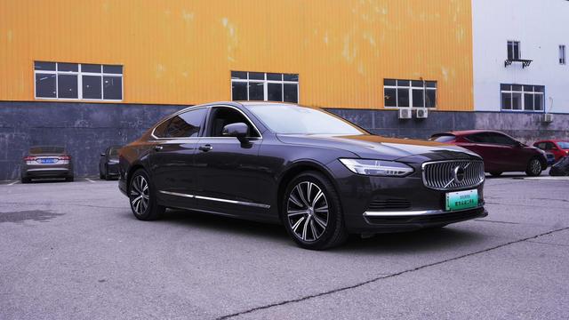 Volvo S90 PHEV