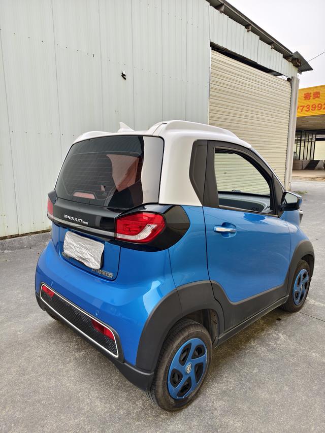 Baojun E100