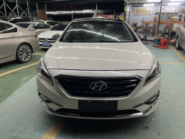 Hyundai Sonata nine