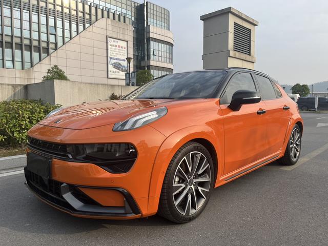 Lynk & Co 02 Hatchback