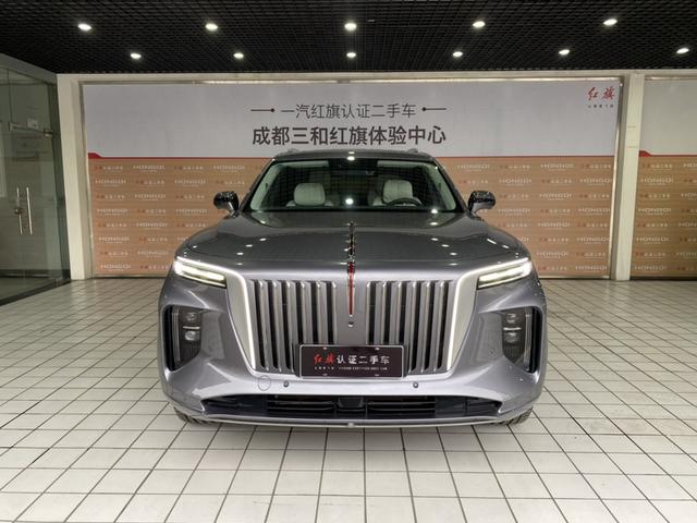 Hongqi E-HS9