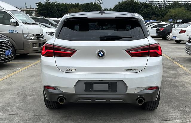 BMW X2