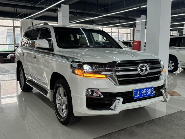 Toyota Land Cruiser (imported)