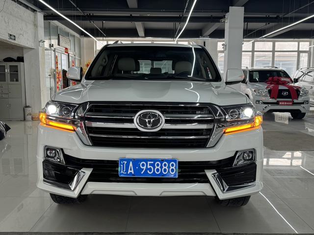 Toyota Land Cruiser (imported)