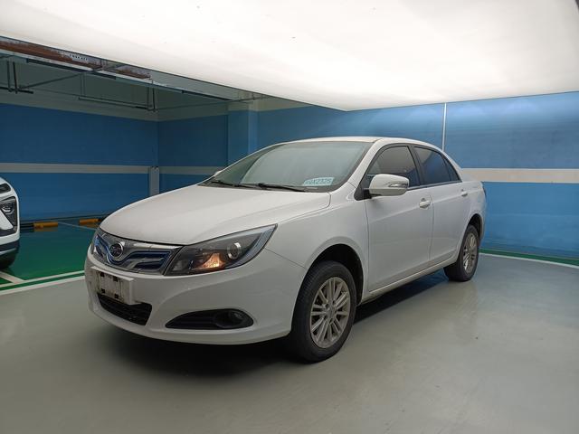 BYD e5