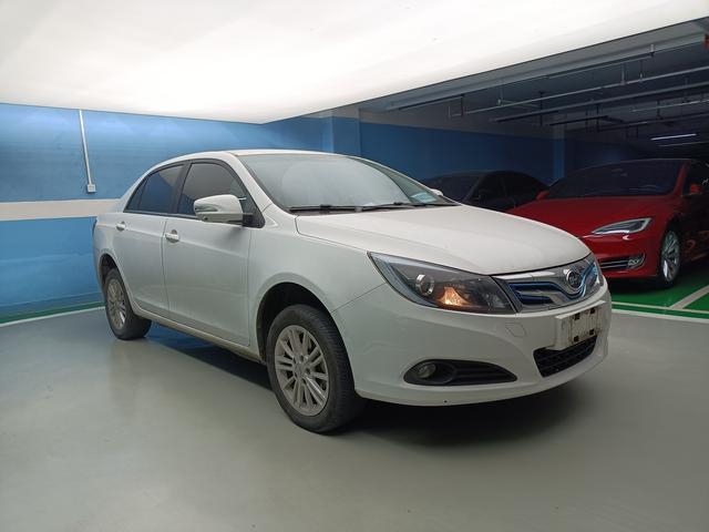 BYD e5