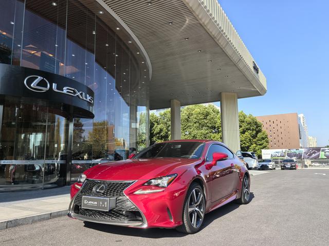 Lexus RC